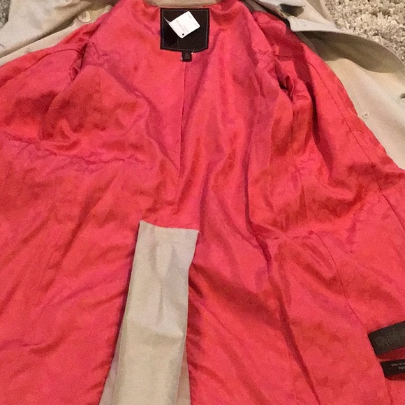 Coach beige short trench coat - Picture 6 of 8
